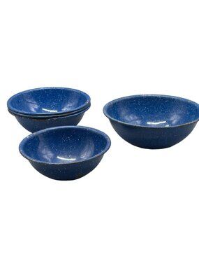 vintage metal bowls blue and white camping outdoors picnic 5 bowls READ